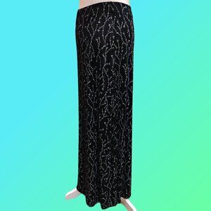 BRIGGS NEW YORK BLACK W/WHITE FLORAL BUTTON ALINE SKIRT SIZE XL